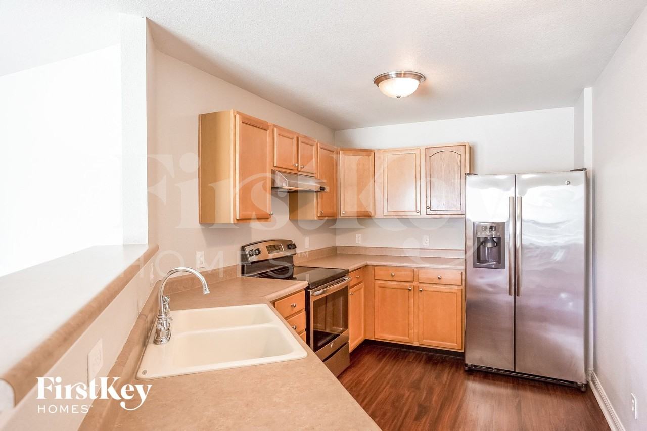 10171 Cumberland Pointe Blvd - Photo 6 of 15