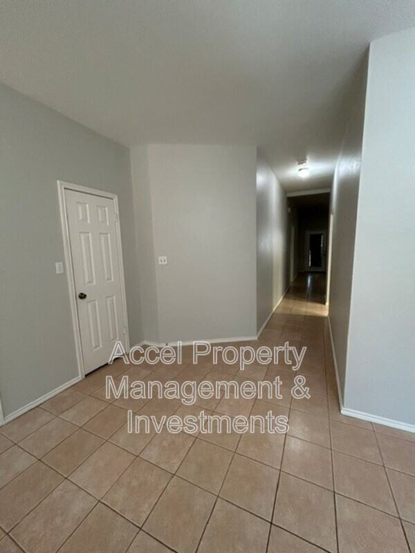 214 W 17th St - Photo 2 of 22