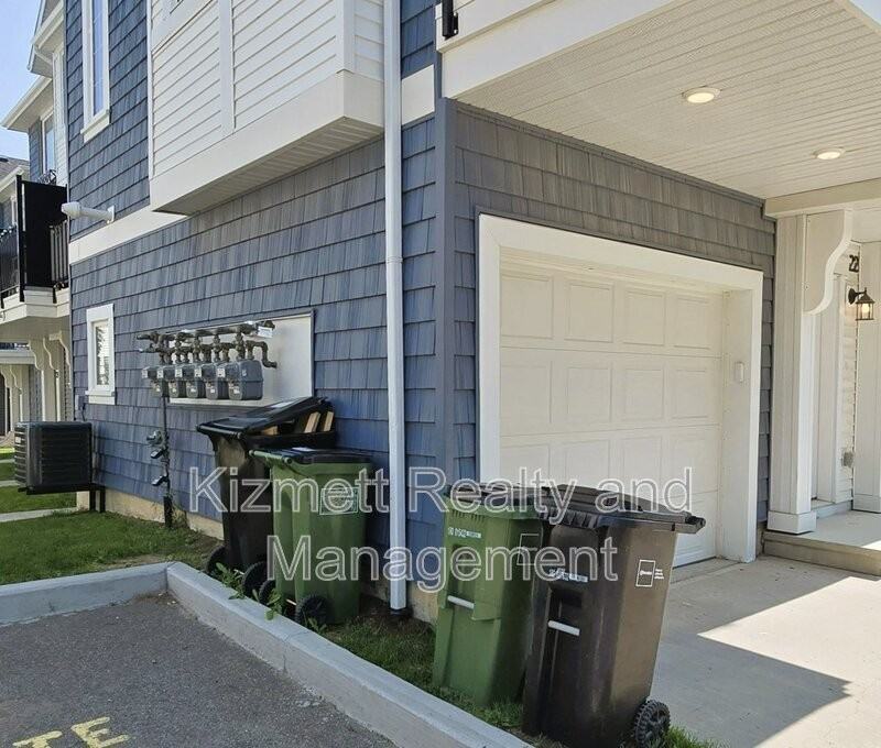 735 Allard Blvd Sw #22 - Photo 4 of 34