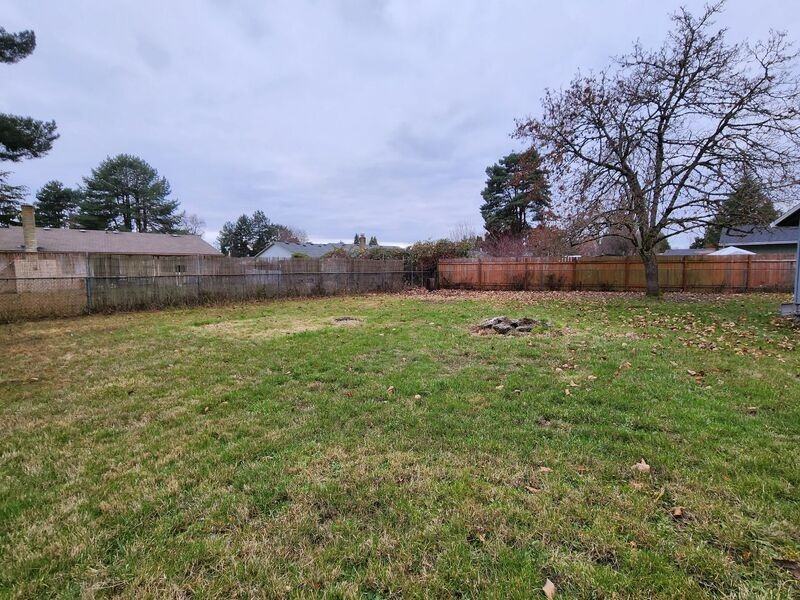 1829 Ne 23rd Ct - Photo 6 of 9
