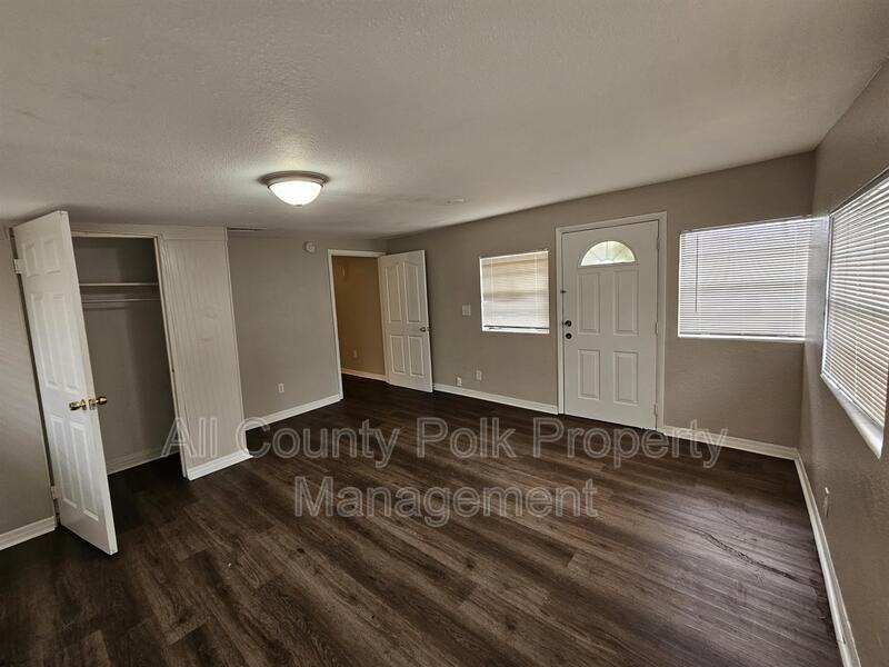 2619 Crutchfield Rd - Photo 2 of 12
