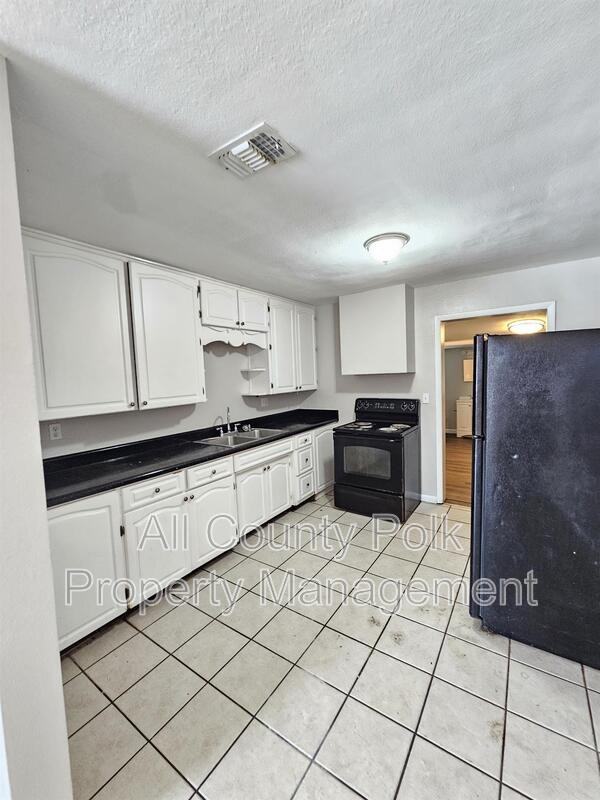 2619 Crutchfield Rd - Photo 6 of 12