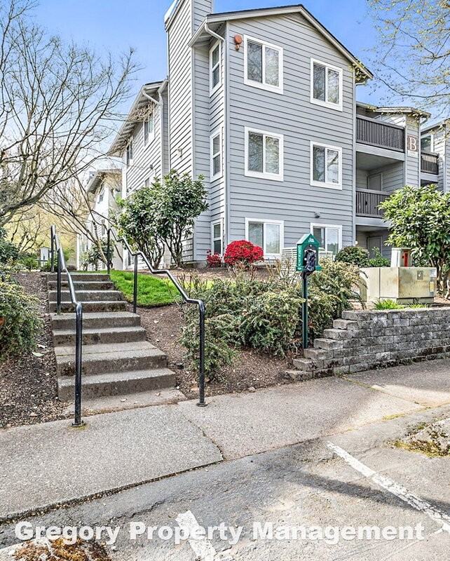 6700 Ne 182nd St #B302 - Photo 2 of 24