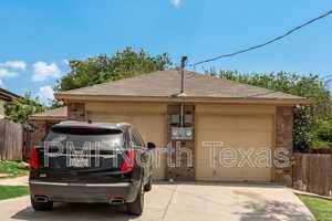 featured image of 3008 Prairie Ave #A