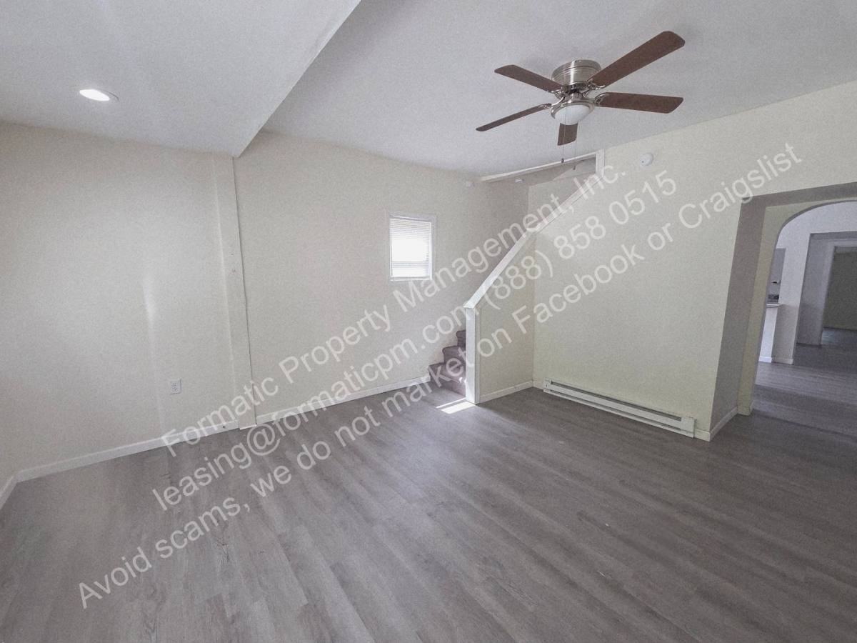 694 W 8th St #1 - Photo 2 of 8