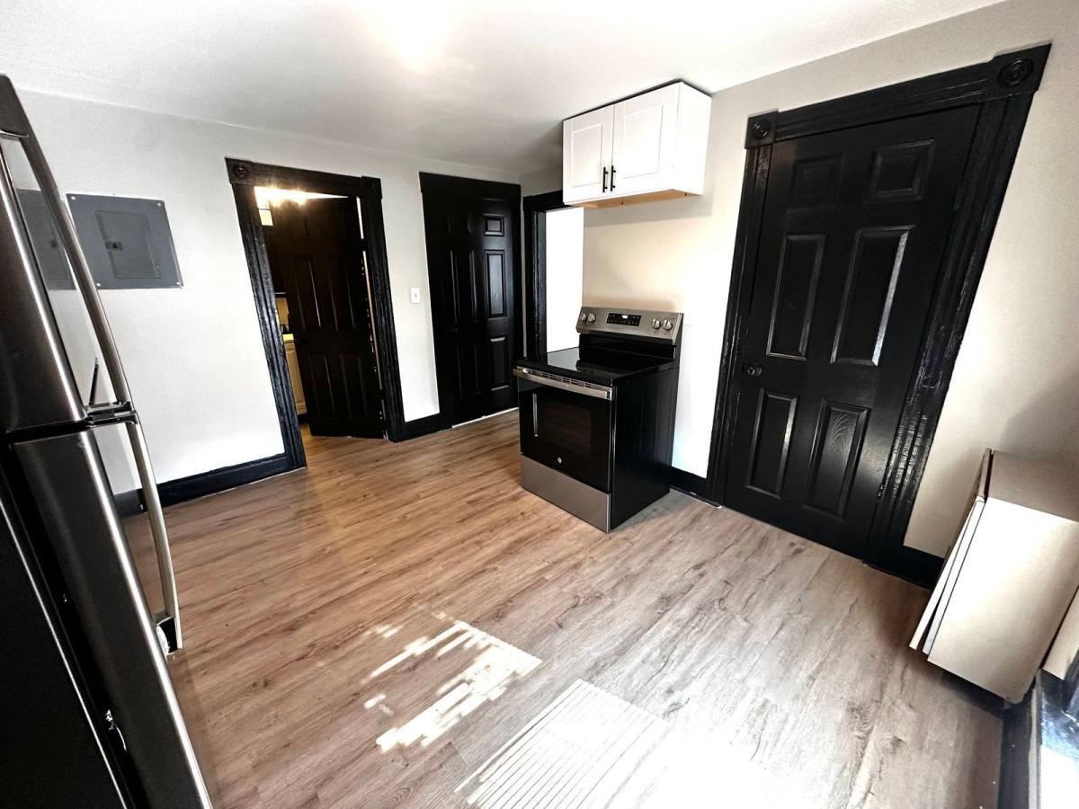 330 Lowell St #2FL - Photo 7 of 10