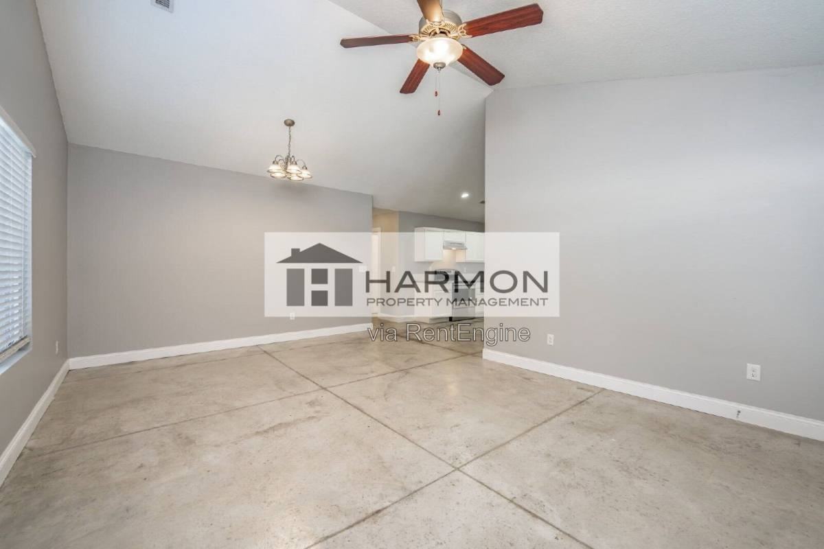 417 Meadowlark Dr - Photo 2 of 8