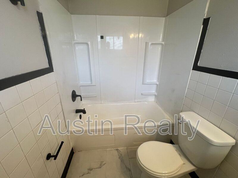 4160 Folsom Ave #B - Photo 4 of 5