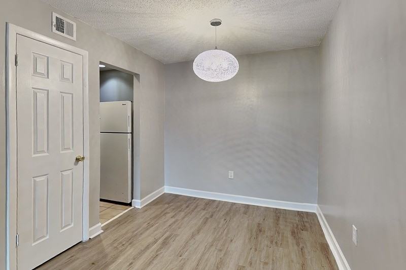 918 Lake Destiny Rd #E - Photo 7 of 25