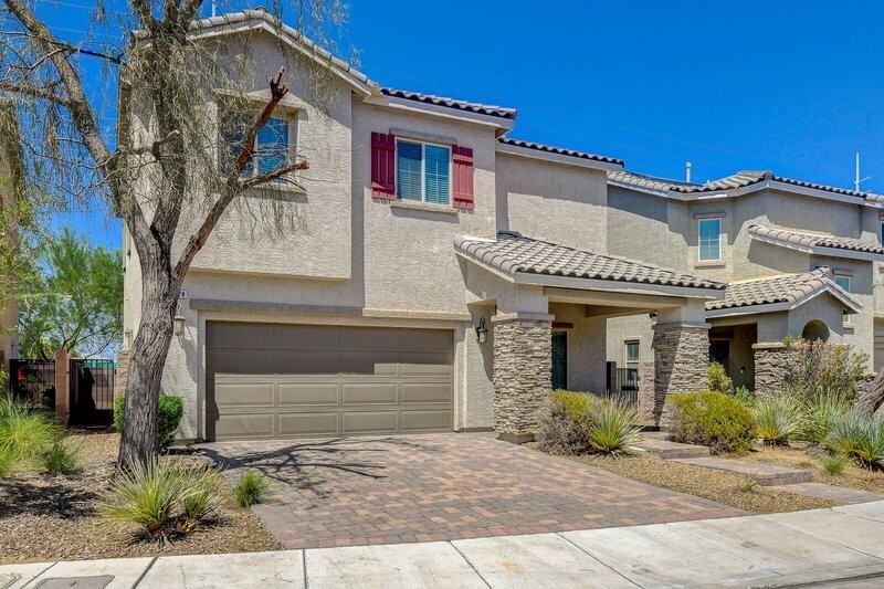 1074 Fish Pond Ave - Photo 2 of 50