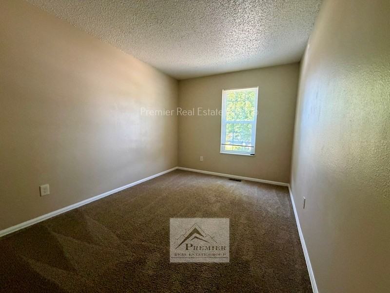 4645 Monica Dr - Photo 6 of 10