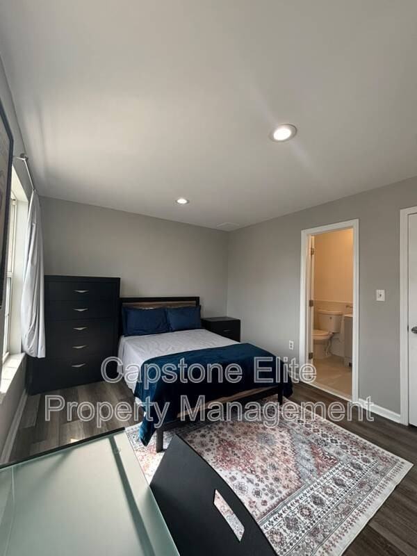 20 Ashby Ln - Photo 4 of 15