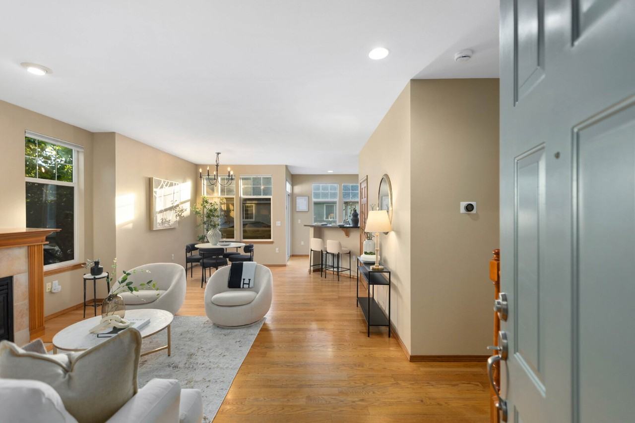 460 226th Pl Ne - Photo 4 of 33
