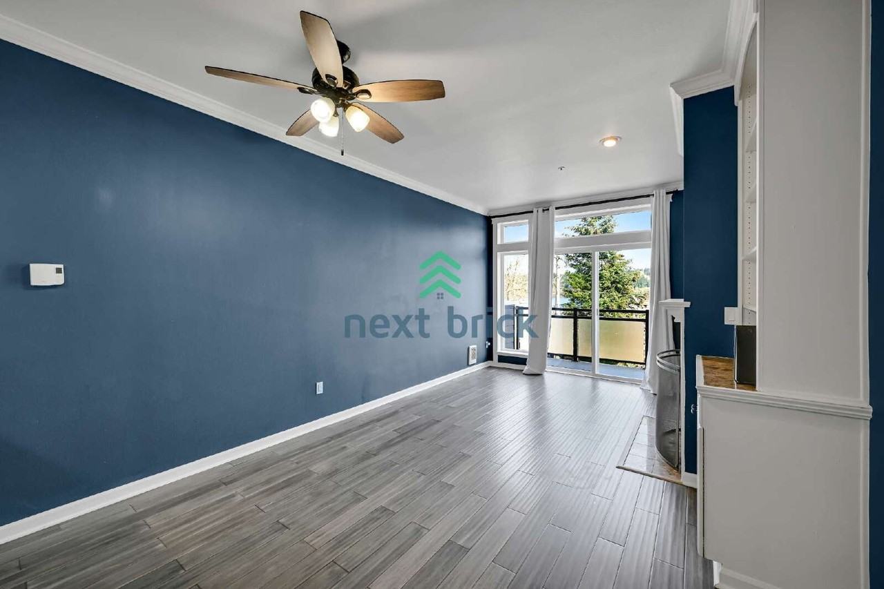 3841 175th Ave Ne #4 - Photo 5 of 28