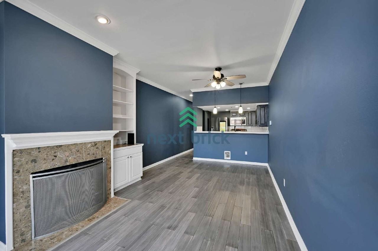 3841 175th Ave Ne #4 - Photo 6 of 28