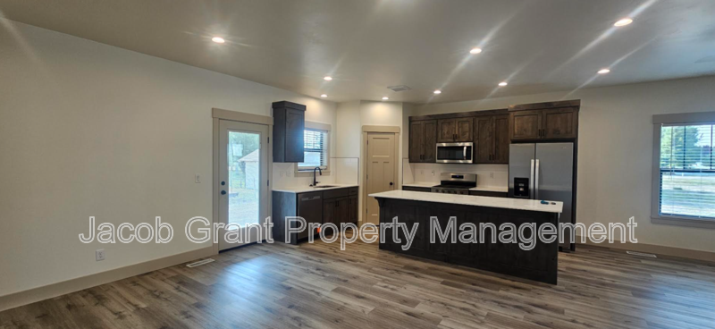 654 Ne #1 - Photo 5 of 24