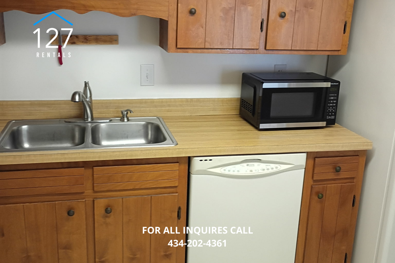138 Cape Charles Sq - Photo 3 of 11