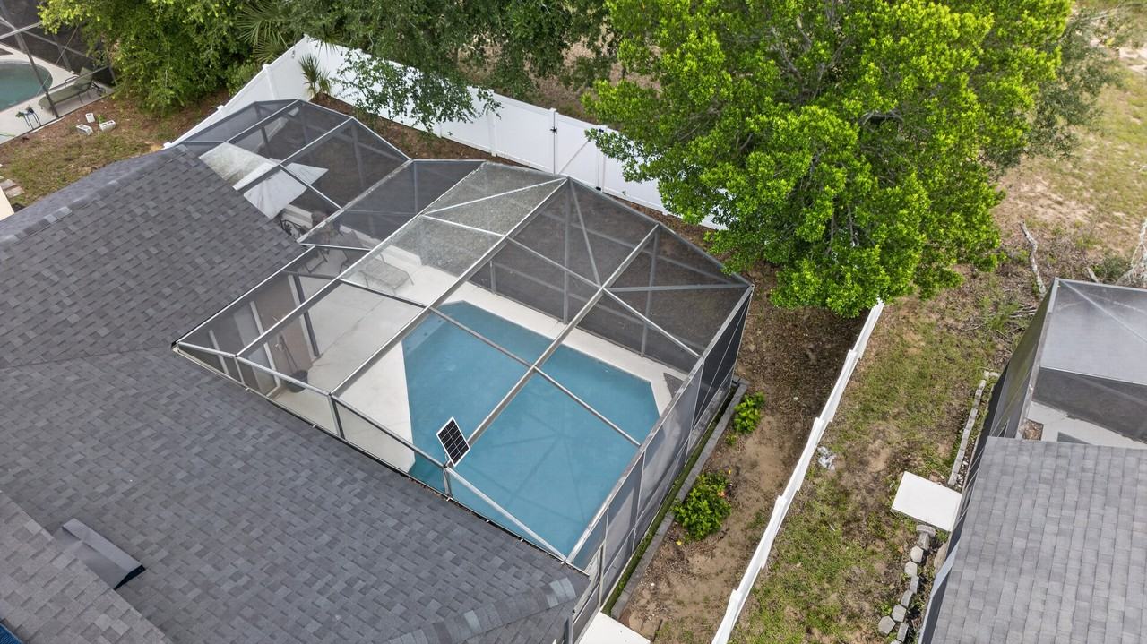 515 Corvina Dr - Photo 3 of 33