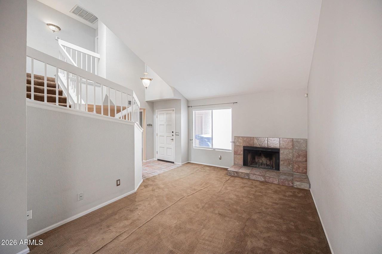 1650 N Ventura Ln - Photo 4 of 31