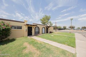featured image of 388 N Comanche Dr #7