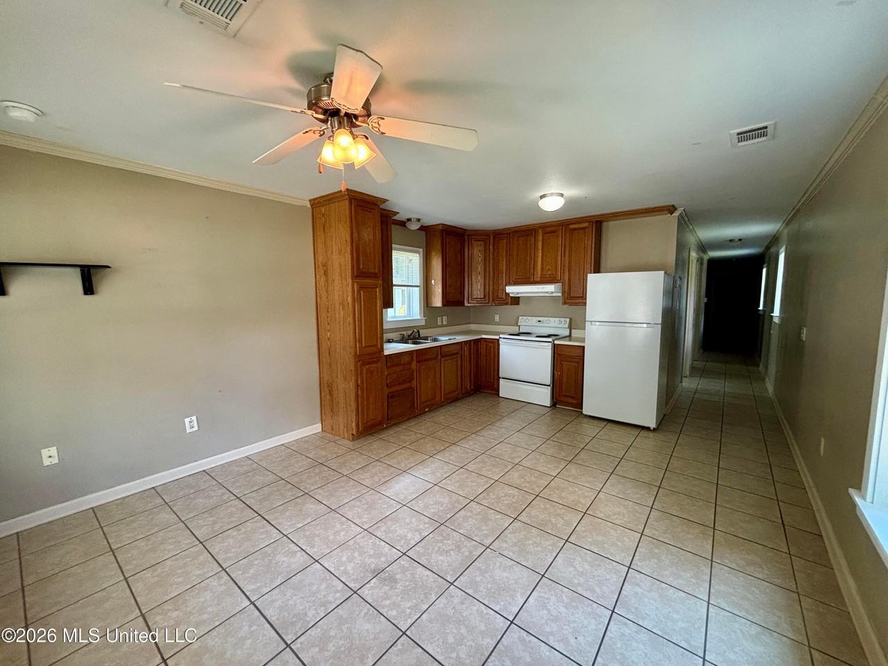 2535 N 12th St - Photo 4 of 9