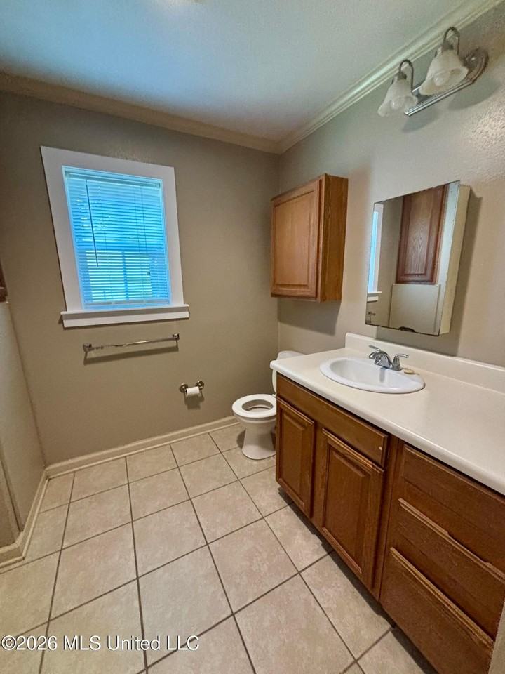 2535 N 12th St - Photo 7 of 9