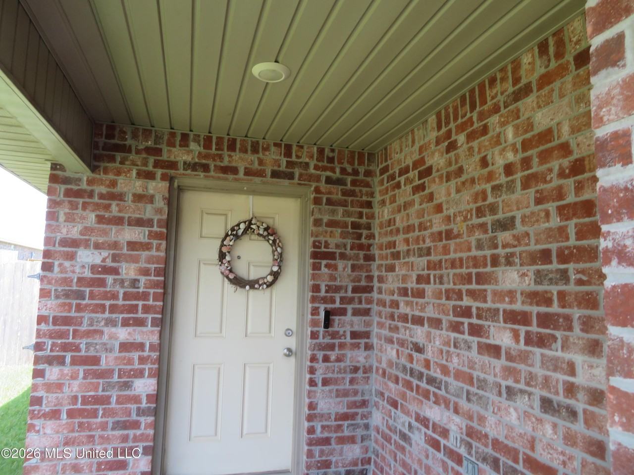 18172 Tiffany Renee Dr - Photo 2 of 21