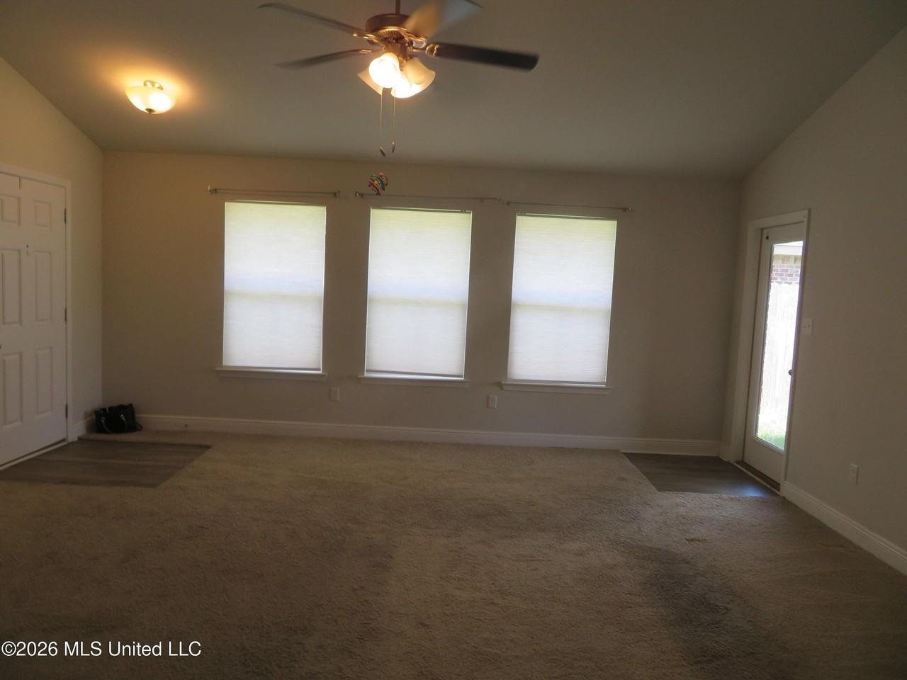 18172 Tiffany Renee Dr - Photo 4 of 21