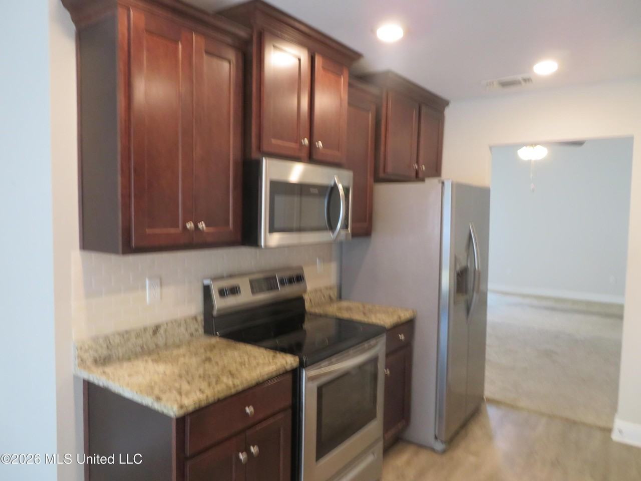 18172 Tiffany Renee Dr - Photo 6 of 21