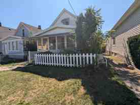 3317 Maple St - Photo 1 of 1
