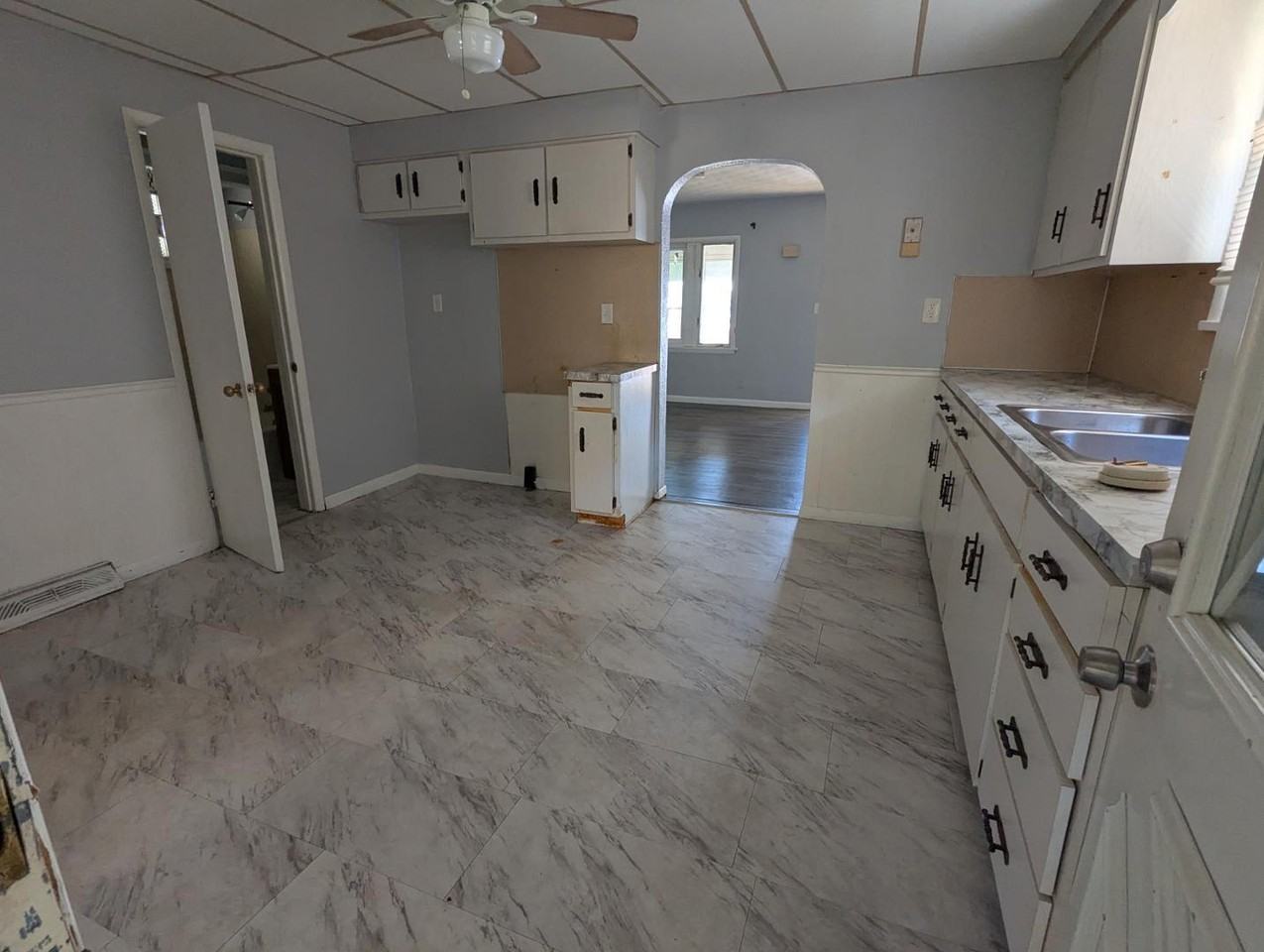 3317 Maple St - Photo 6 of 12