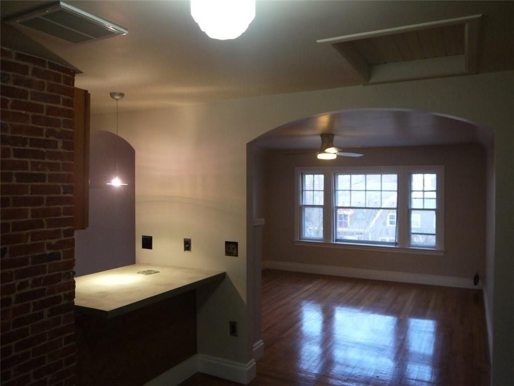 283 Norwood Ave - Photo 5 of 30