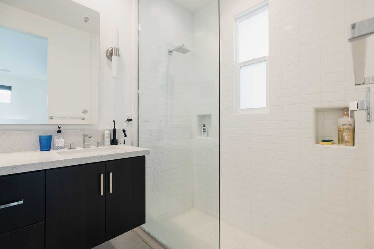2707 Majestic Way - Photo 2 of 20