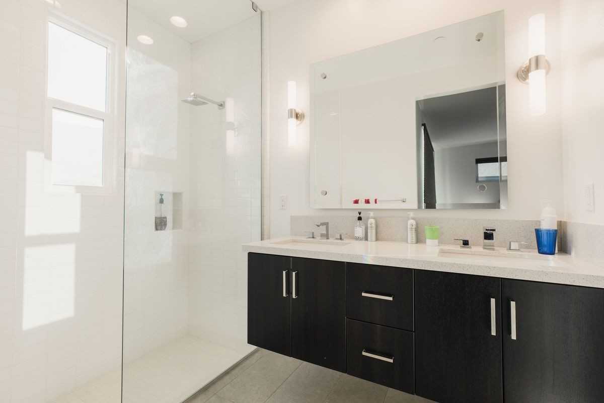 2707 Majestic Way - Photo 4 of 20
