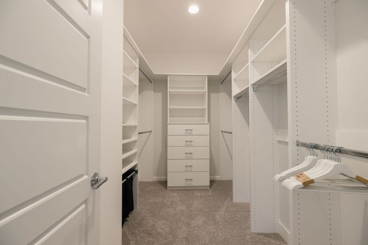 2707 Majestic Way - Photo 5 of 20