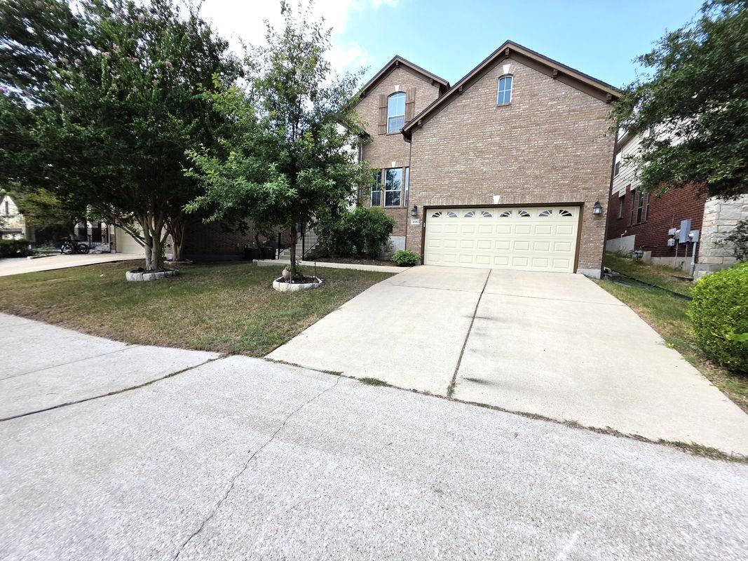 1015 Walsh Hill Trl - Photo 2 of 33