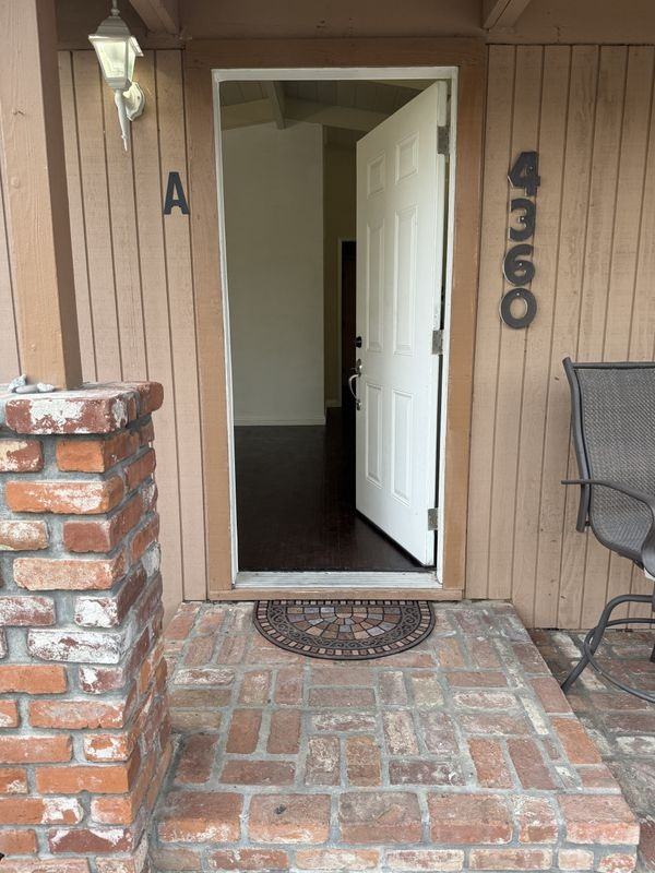 4360 Custis Ave - Photo 2 of 28
