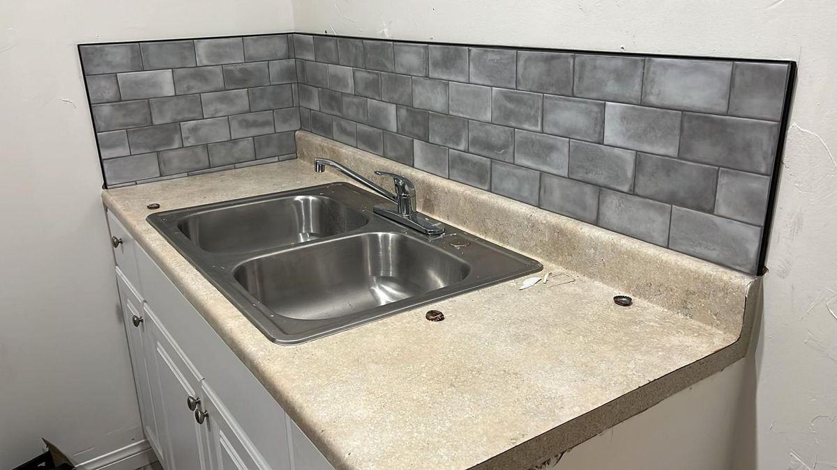 2645 Chadwell Ave - Photo 2 of 15