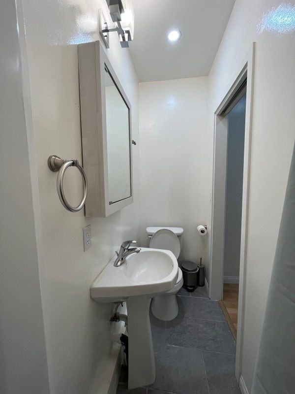 2645 Chadwell Ave - Photo 4 of 15