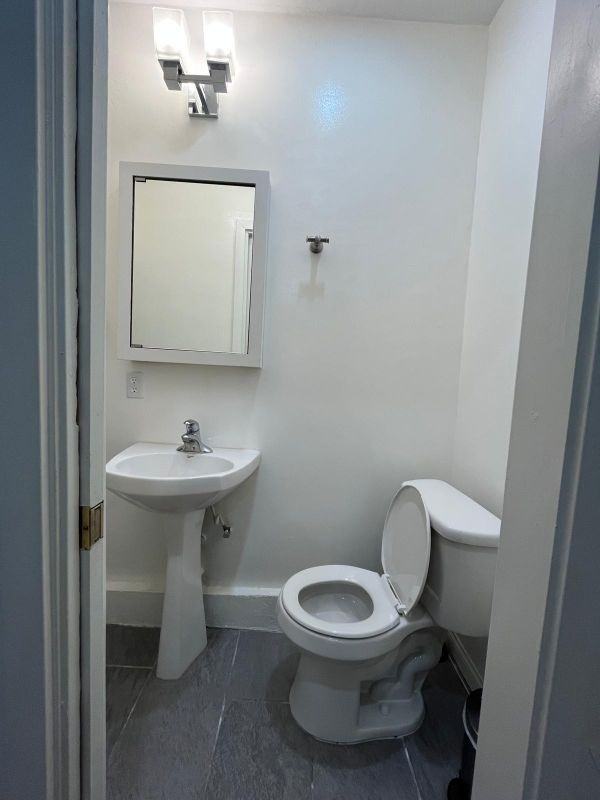 2645 Chadwell Ave - Photo 7 of 15
