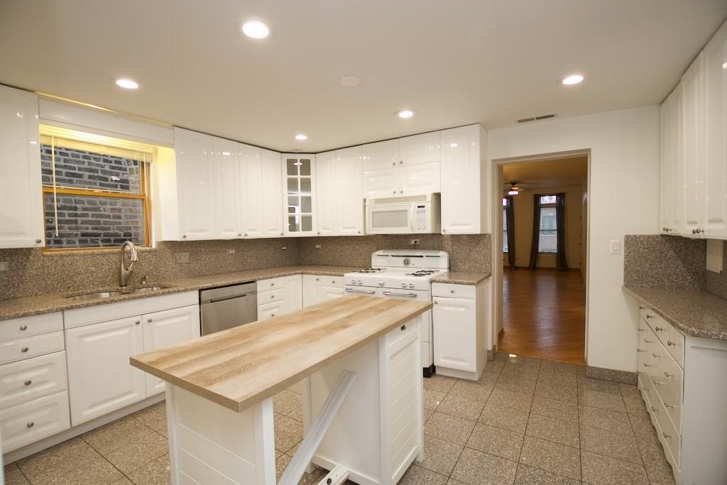 2626 W Superior St #2 - Photo 2 of 21