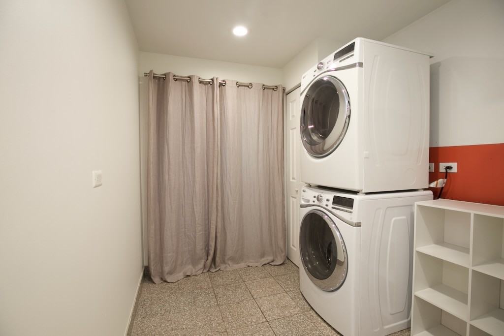 2626 W Superior St #2 - Photo 6 of 21