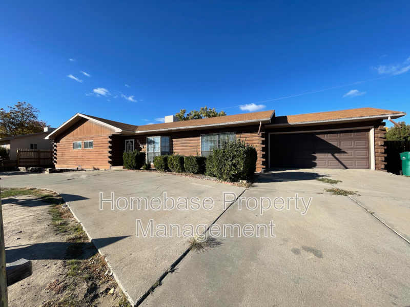 2600 Cliffside Dr - Photo 2 of 18