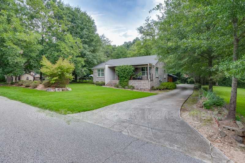 75 Cherry St - Photo 4 of 50