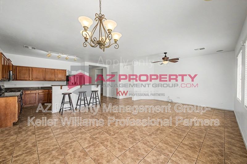 12653 W Duane Ln - Photo 5 of 16