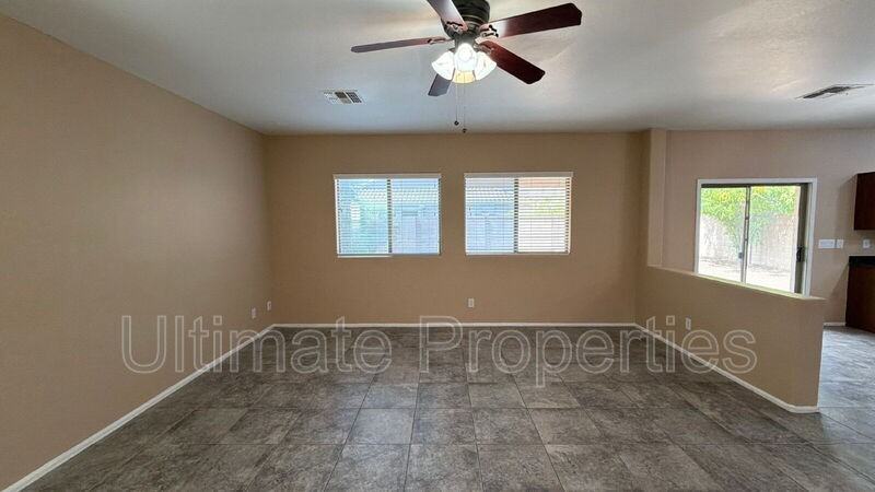 4245 E Folgers Rd - Photo 4 of 14
