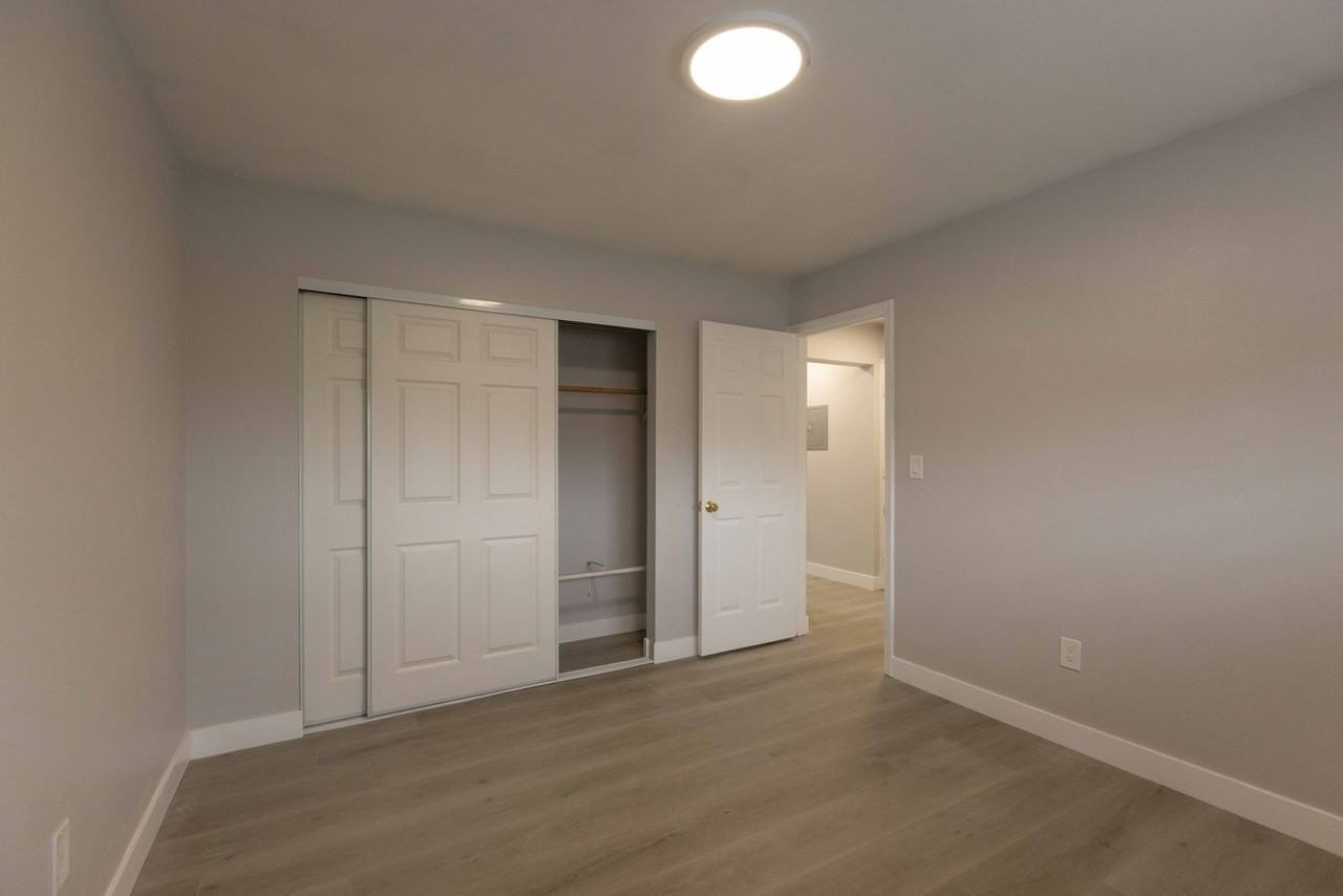 5400 Highland Ave - Photo 4 of 18