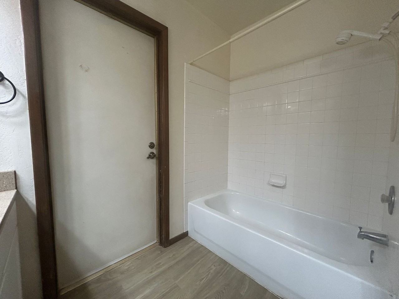 2141 E Manhatton Dr - Photo 7 of 29