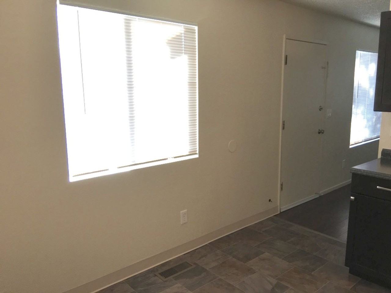 1180 Sutro St #A - Photo 7 of 25