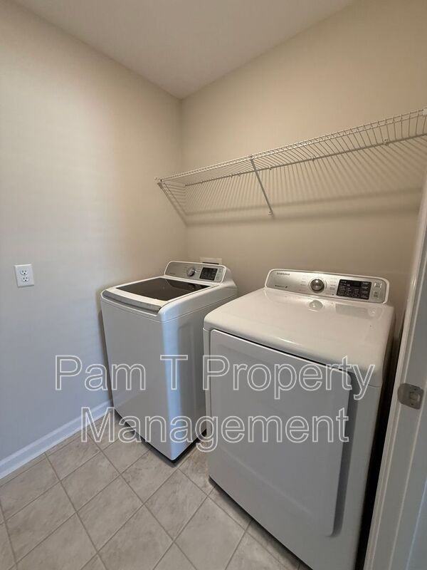 129 Whitehaven Rd - Photo 3 of 41